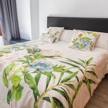 Apartamentos Onnight Málaga Kültér fotó